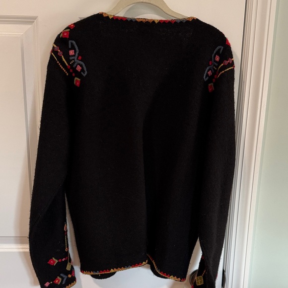 Vrikke Women's Wool Black Sweater with Colorful Embroidery - Picture 3 of 10